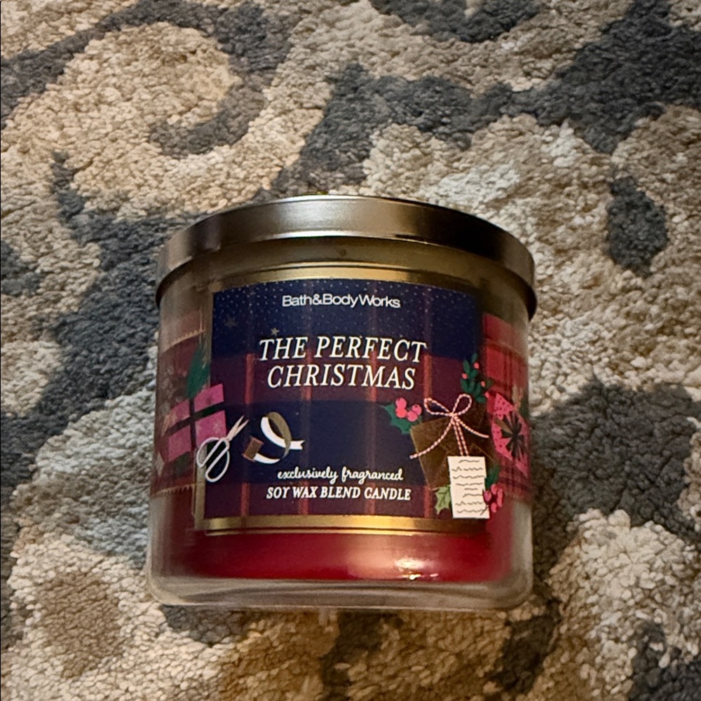 Bath & Body Works Red Christmas Candle